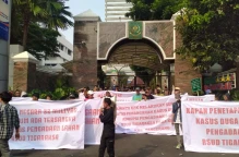 KPK dan Kejagung Didemo Warga Tangerang, ini Tuntutan nya