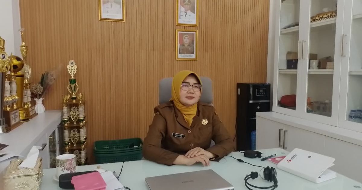Kepala Sekolah SMAN 9 Kota Bogor/ Gelar Tiga Kegiatan Sekaligus: Pemilihan OSIS, Sosialisasi HIV/AIDS, dan Perekaman e-KTP