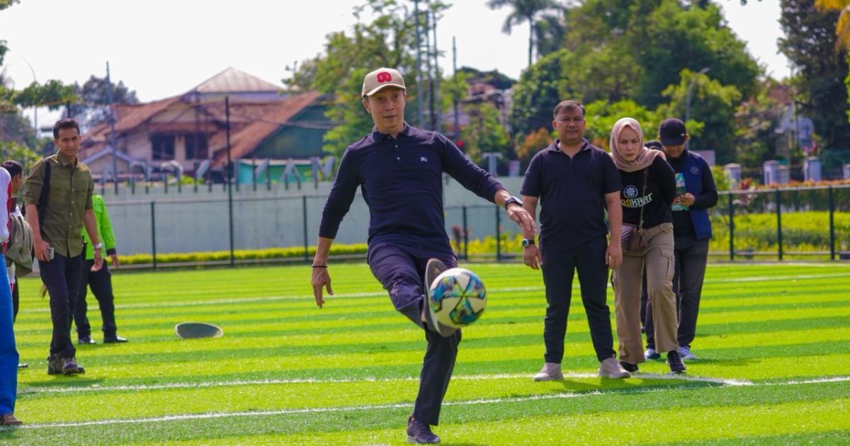 Dedie Rachim Imbau Masyarakat Rawat dan Jaga Taman Manunggal