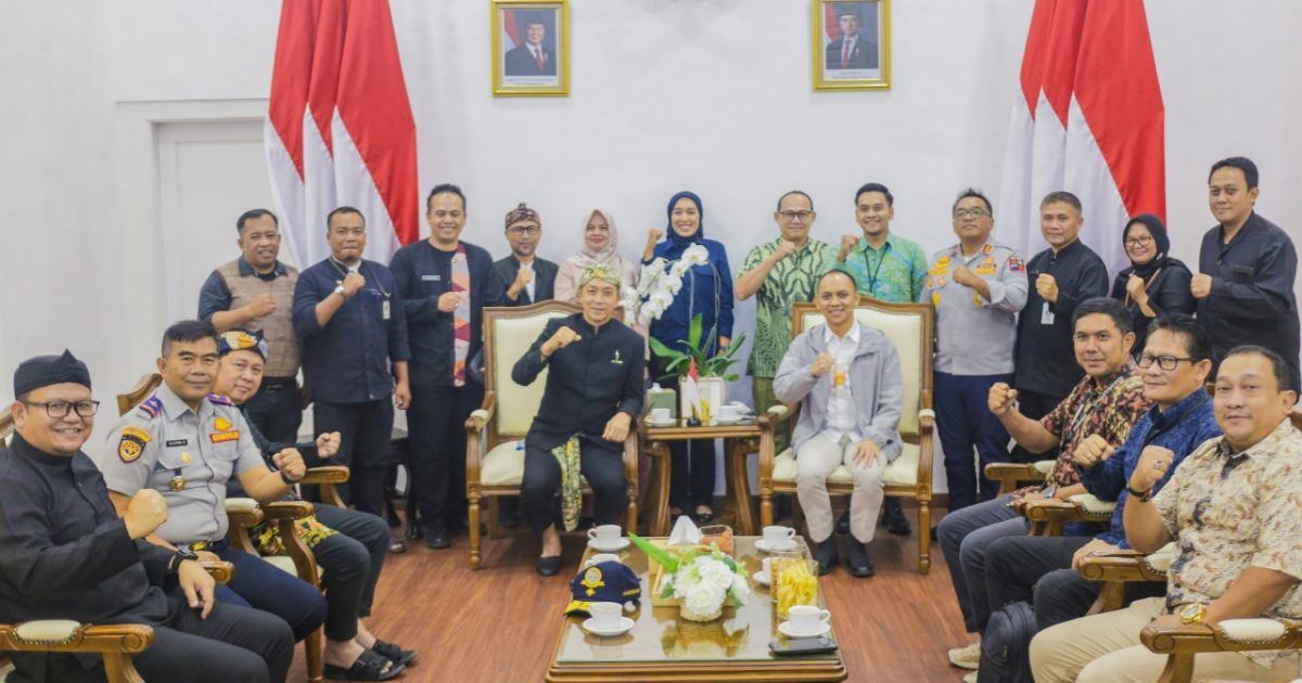 Pemkot Siap Kolaborasi dengan PT LRT Jakarta Kembangkan Transportasi Perkotaan