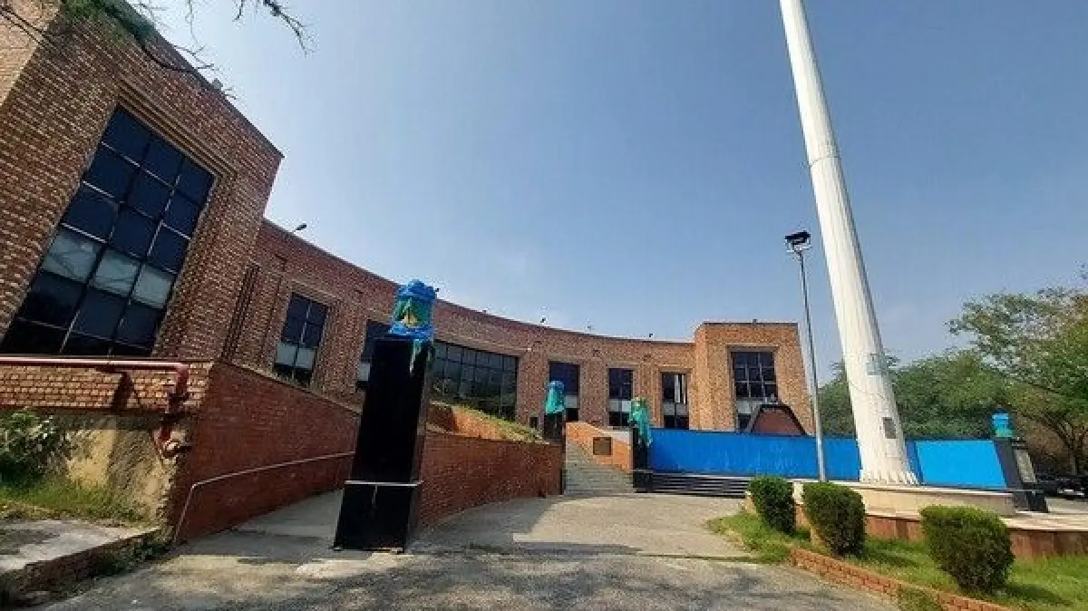 Keunggulan JNU India: Kampus Favorit dengan Sistem Keamanan 24 Jam Nonstop