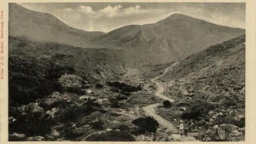 Suasana Gunung Papandayan (tFoto: KITLV).