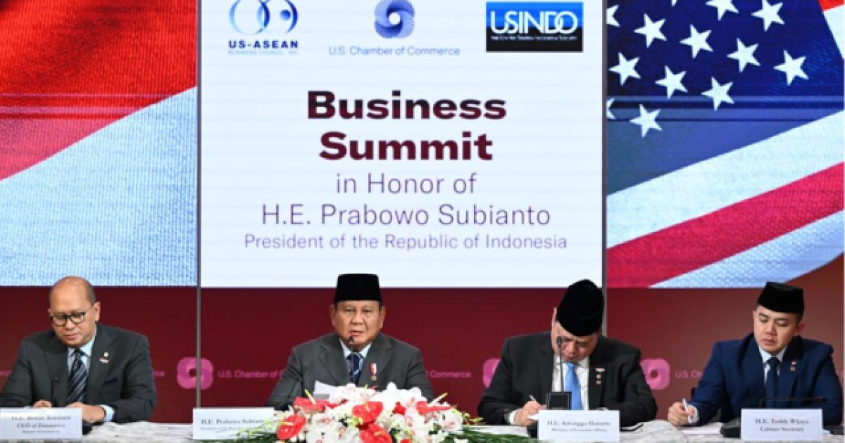 Presiden Prabowo Subianto menyampaikan sambutannya pada sesi roundtable Business Summit dalam rangka kunjungan kerjanya di Washington DC, Amerika Serikat, pada Rabu, 18 Februari 2026. Foto: BPMI Setpres