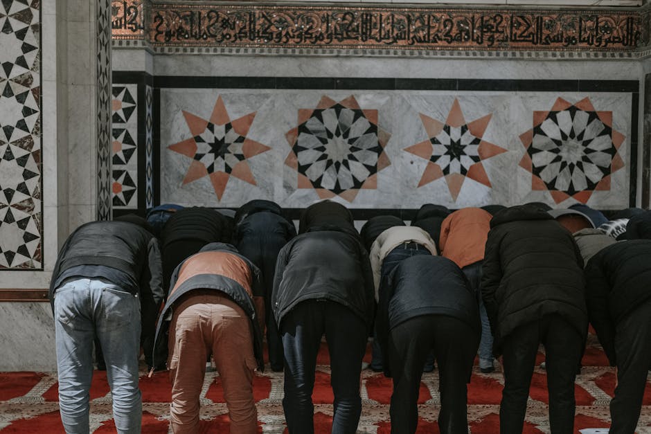 Ilustrasi: AL-BURHAN AL-QATHI FI MA RIFATI SIFATIL MAULA AL-WAJIBAH: KAJIAN ONTOLOGIS DAN EPISTEMOLOGIS AKIDAH AHLUSSUNNAH WAL JAMA AH