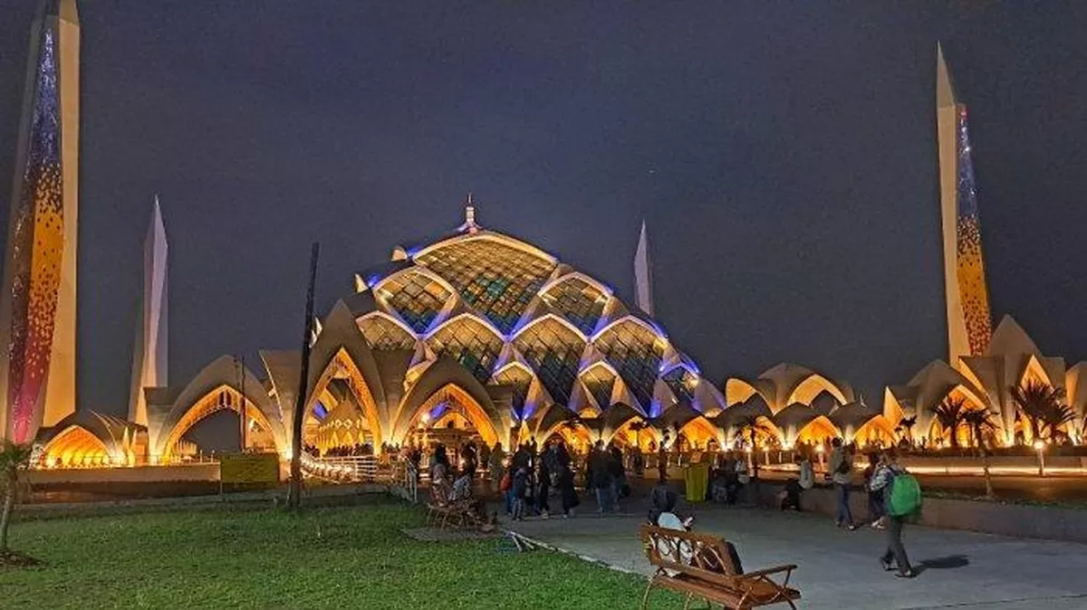 Waktu Maghrib Pekanbaru 22 Februari 2026: Panduan Berbuka Puasa Tepat Waktu
