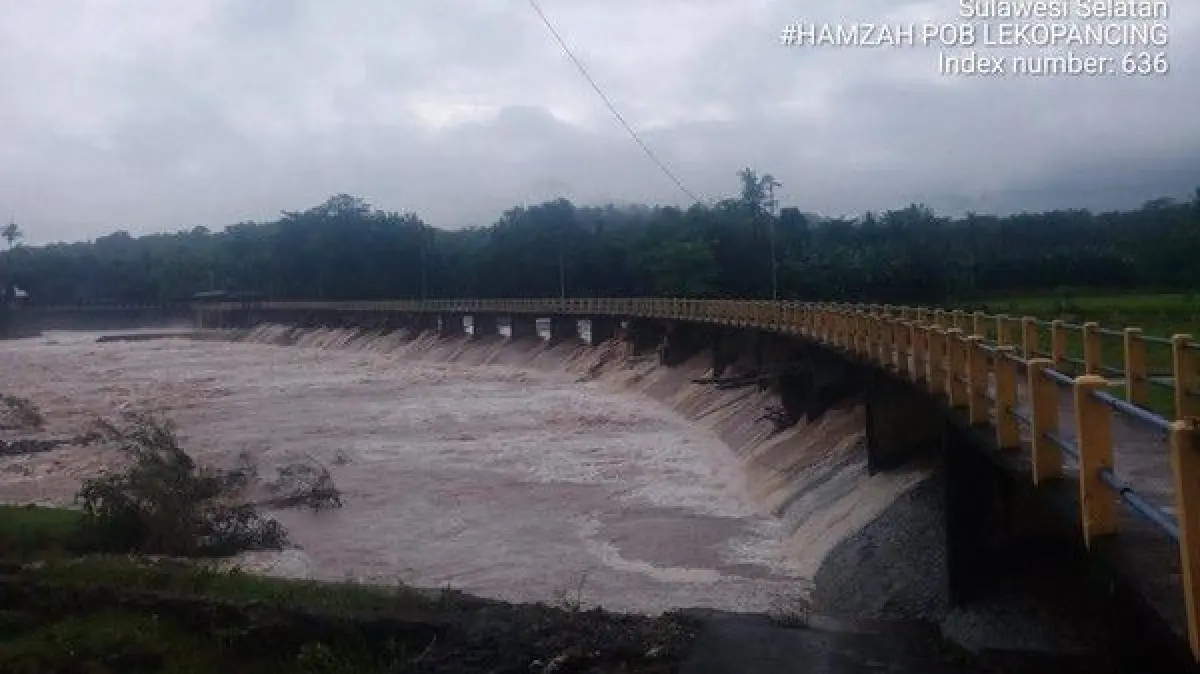Waspada! Debit Air Bendung Lekopancing Maros Meluap Hingga 90 Centimeter