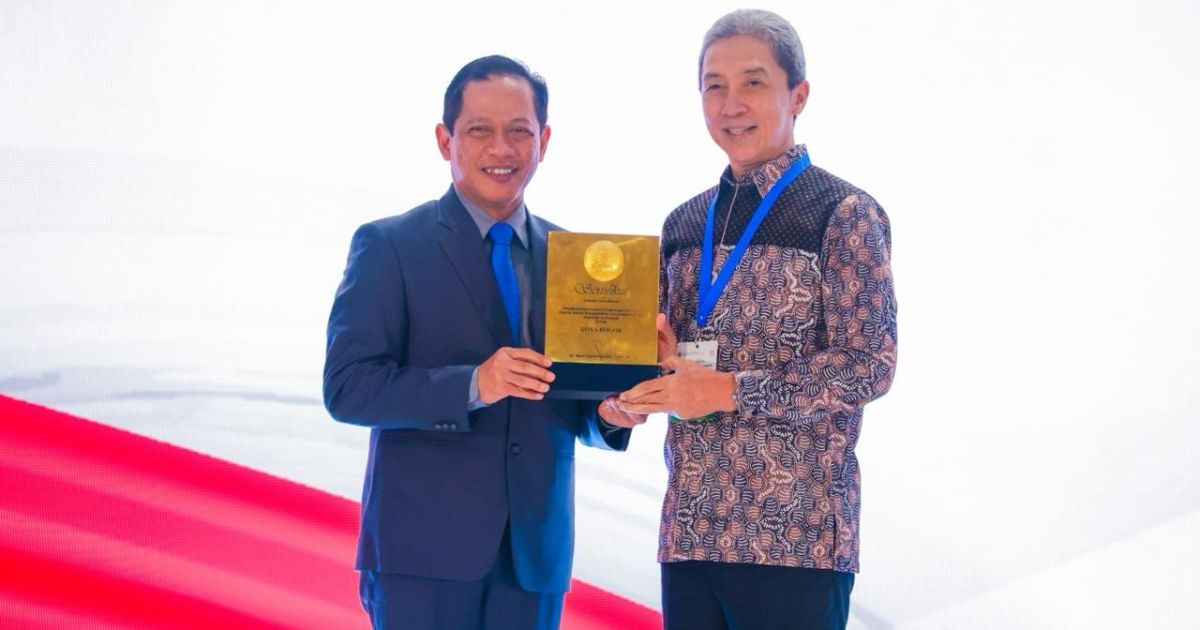Kota Bogor Raih Predikat Kota Menuju Bersih dari Menteri Lingkungan Hidup