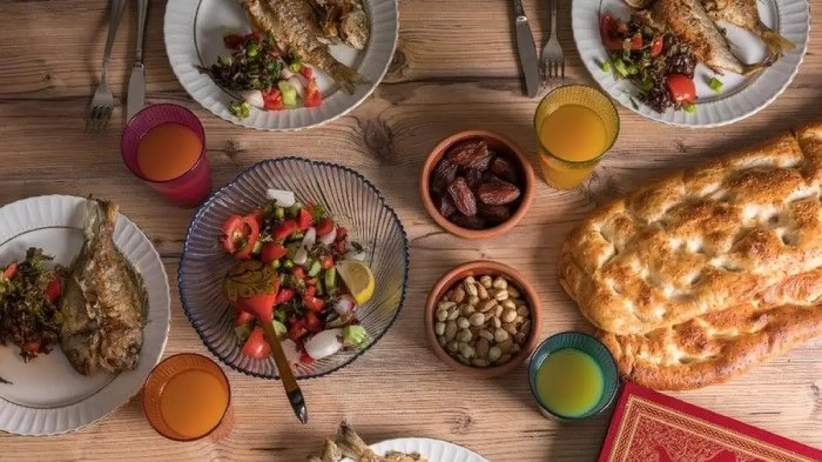 Puasa Tanpa Perih: Daftar Menu Ramadhan Ramah Lambung