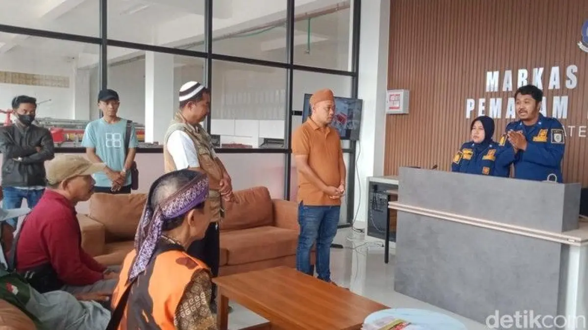 Dana Lebaran Macet Total, Nasabah PD BKK Klaten Tuntut Pencairan Uang Tabungan