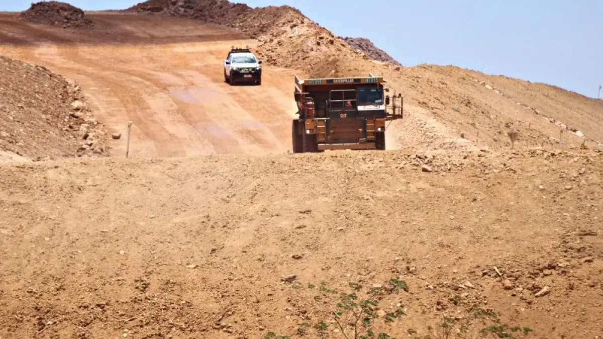 Cuan Berkilau Saat Perang: Saham Emas Jadi Buruan Investor Ritel