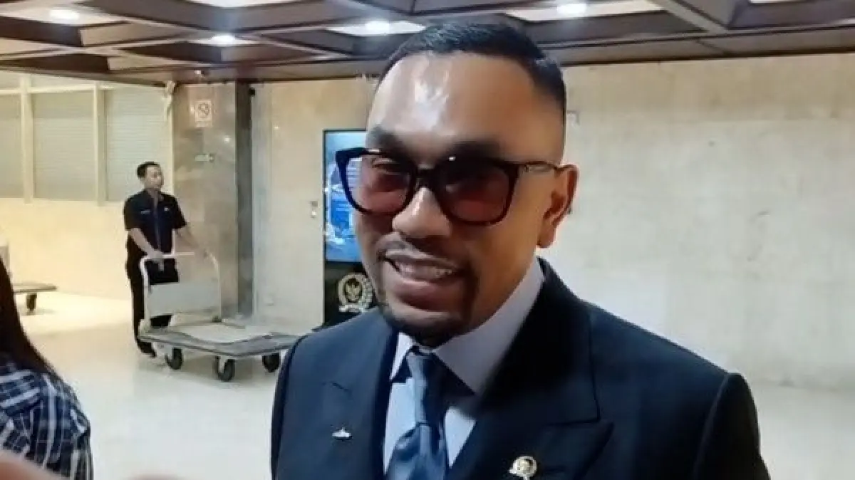 Komitmen Mengejutkan: Anggota DPR Ahmad Sahroni Alihkan Seluruh Gaji Resmi untuk Program Kemanusiaan Hingga 2029