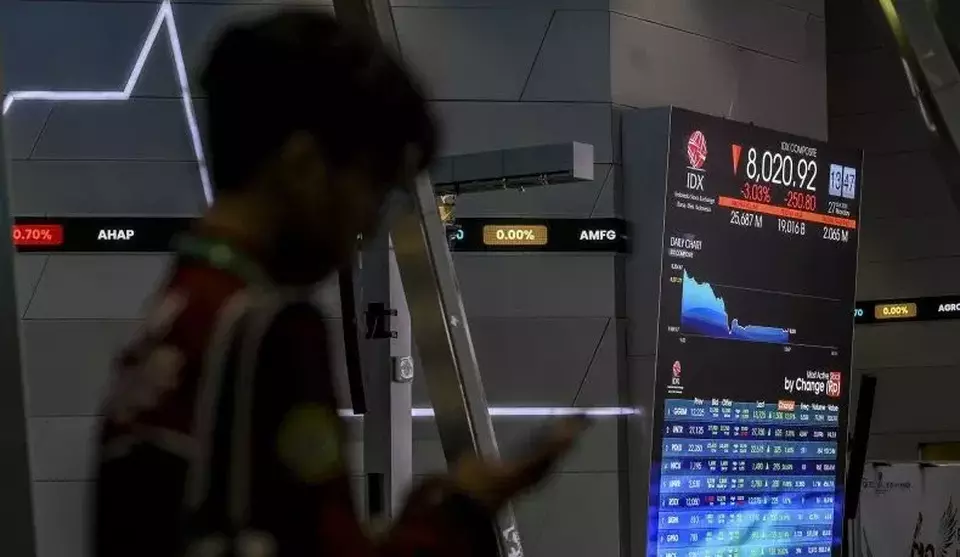 IHSG sesi I hari ini tercatat turun tipis. (Antara)