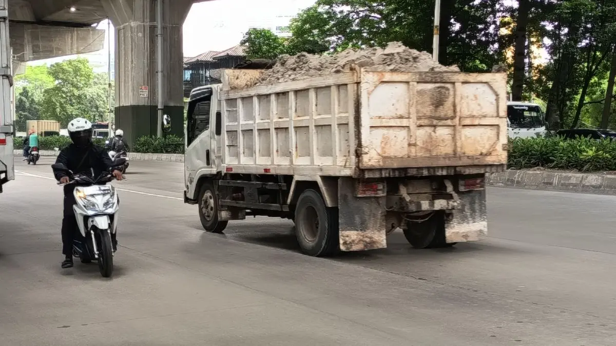 Antisipasi Lonjakan Pemudik 2026: Kementerian PUPR Terapkan Pembatasan Ketat Truk Logistik Nasional