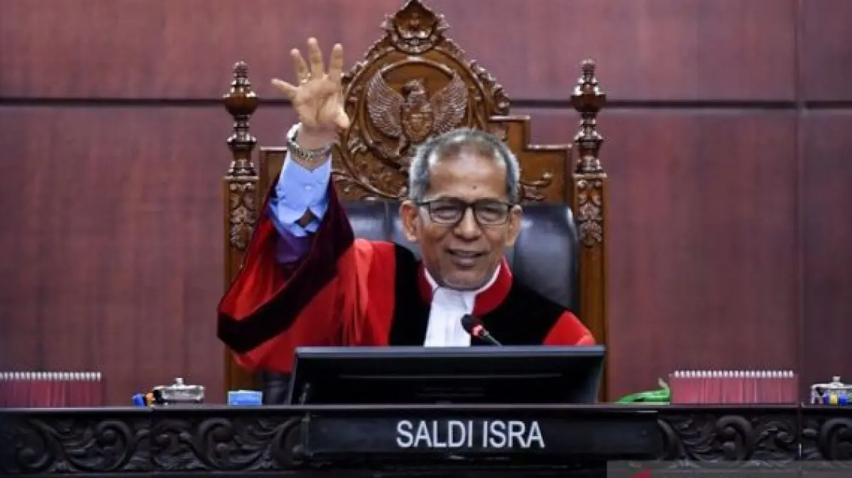 MK Desak Pemerintah dan DPR Revisi Total Aturan Pensiun Pejabat Negara dalam Dua Tahun