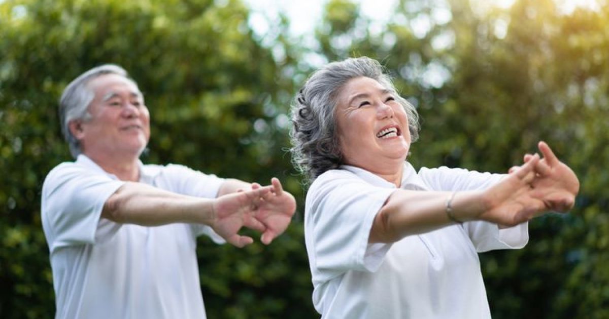 Rahasia Panjang Umur Sehat: Panduan Olahraga Esensial untuk Menjaga Vitalitas Lansia