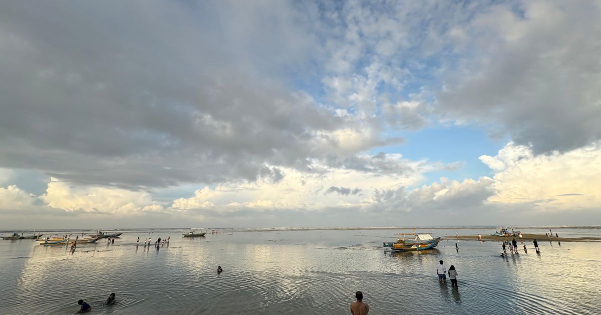 Eksotisme Pantai Ujung Genteng: Permata Tersembunyi Konservasi Penyu di Selatan Sukabumi