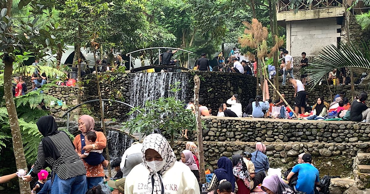 Libur Lebaran, Lembah Batu Gunung Bunder Bogor Jadi Primadona Wisatawan