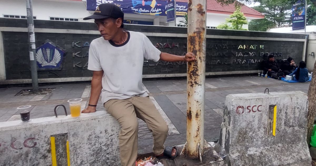 Manuver Tegas Dishub Bogor: Barrier Beton Blokir Trotoar Juanda, Parkir Liar Kawasan BTM Ditertibkan