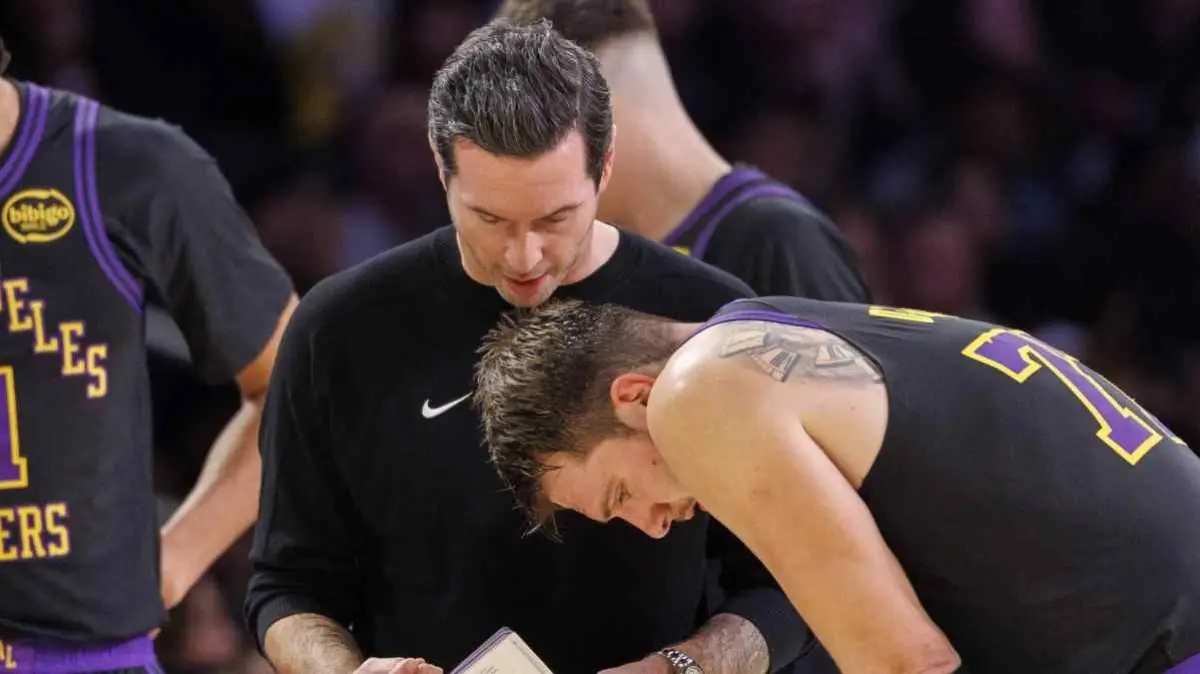 Tanpa Luka Doncic, Lakers Uji Kedalaman Skuad Lawan Wizards dengan Strategi Baru JJ Redick