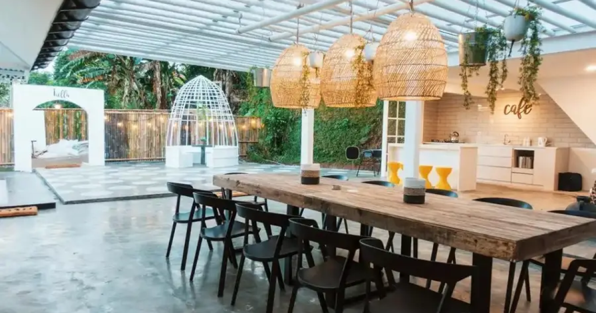 Pelarian Sehat dari Hiruk Pikuk Kota: 5 Rekomendasi Vila Eksotis Dekat Hamparan Teh di Puncak Bogor