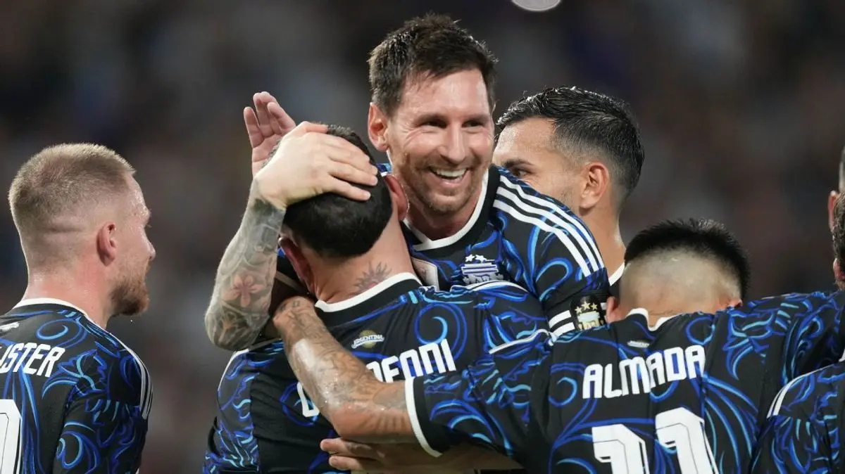 Lionel Messi dan Argentina akan memulai upaya mempertahankan gelar Piala Dunia mereka pada 14 Juni di Kansas City melawan Aljazair. AP Photo/Gustavo Garello