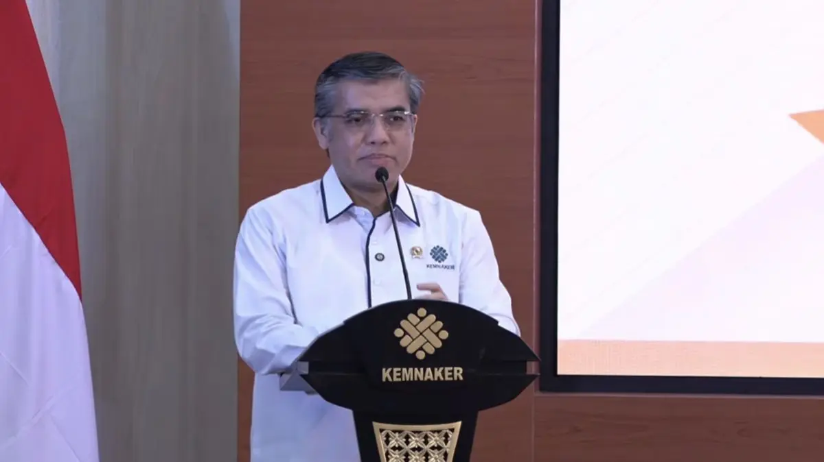 Foto: Menteri Ketenagakerjaan (Menaker) Yassierli saat menghadiri peluncuran Lapor Menaker di Jakarta, Rabu (12/11/2025). (Tangkapan Layar Youtube/ Kementerian Ketenagakerjaan RI)