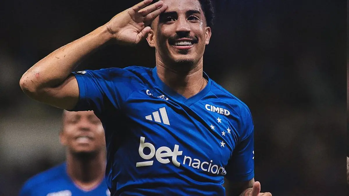 Tiga Gol Kilat Antar Cruzeiro Raih Kemenangan Meyakinkan atas Vitória di Liga Brasil