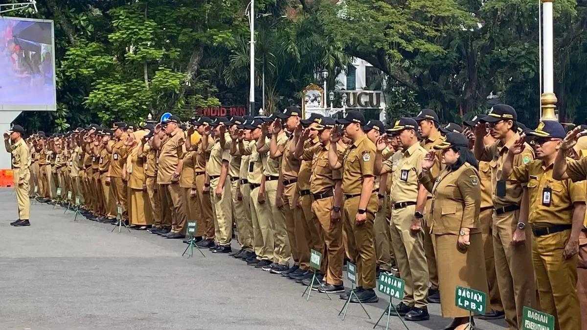 WFH Hari Jumat Bukan Cuti: KemenPAN RB dan Kemenaker Tekankan Produktivitas ASN dan Pegawai Swasta Tetap Prioritas