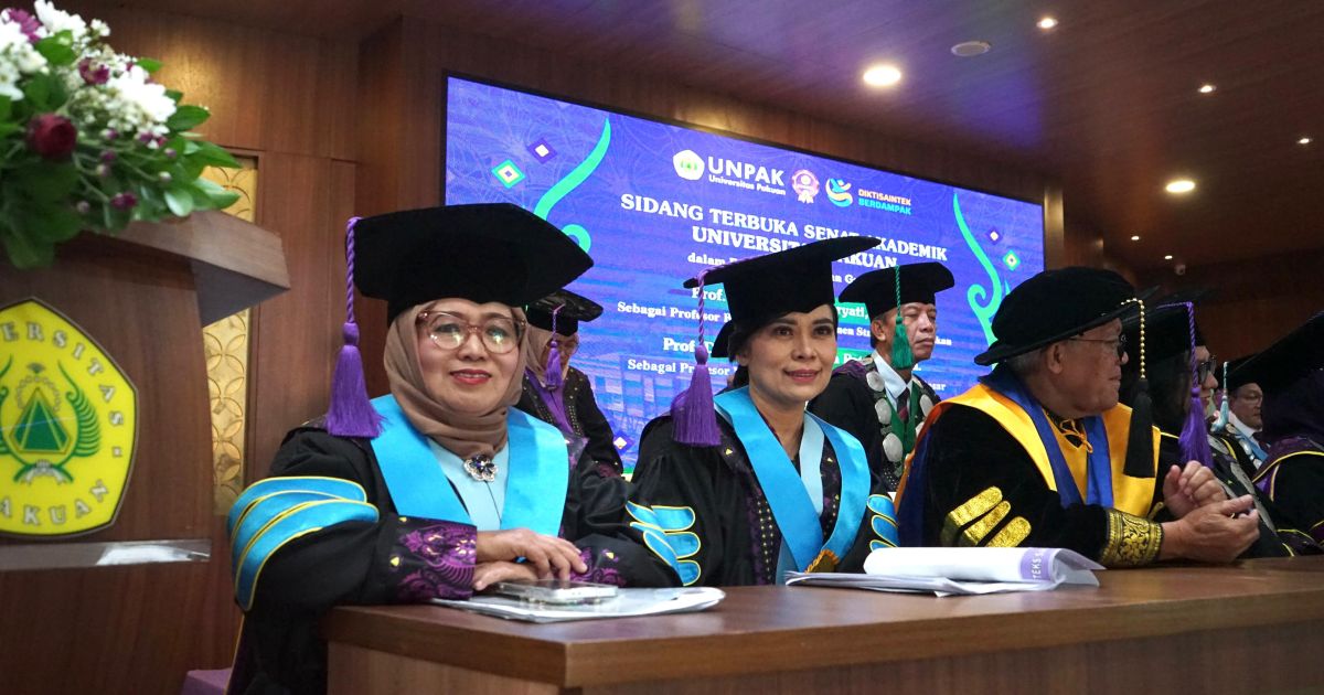 Dua Guru Besar Baru Dikukuhkan, Universitas Pakuan Perkuat Pilar Riset dan Unggulan Akademik