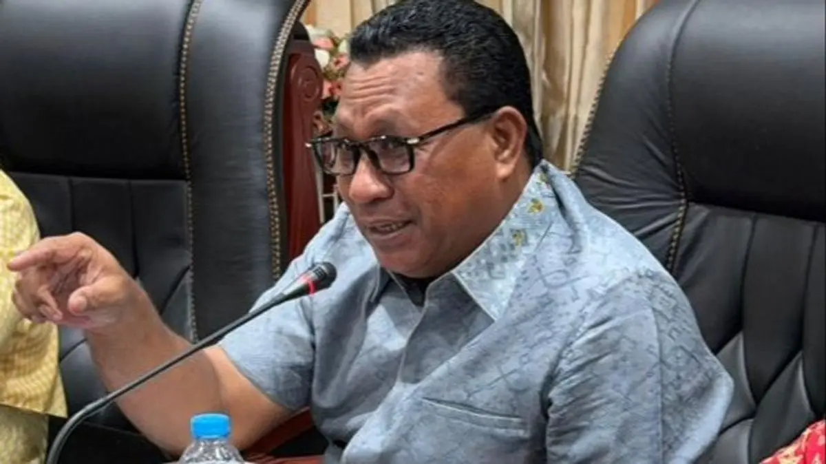 Evaluasi PAD Maluku: Wakil Gubernur Soroti Ketidakhadiran Kadis Perhubungan, Tekankan Digitalisasi Pengawasan