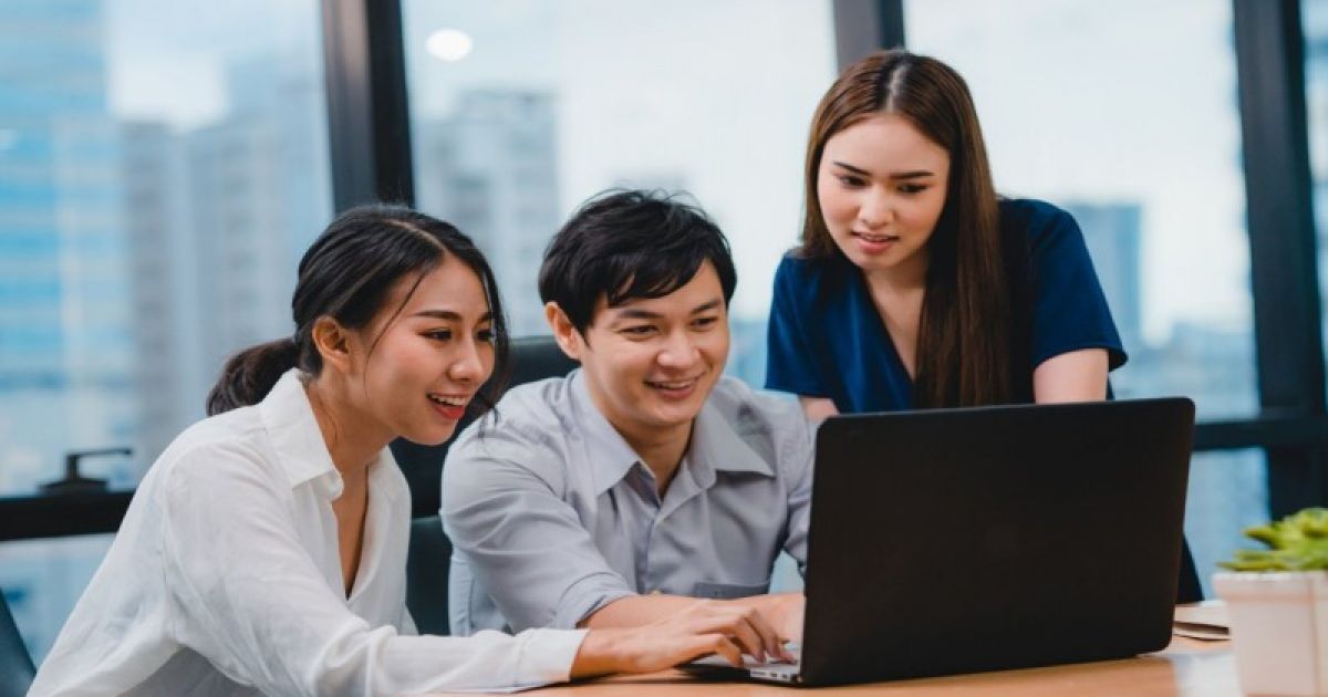 Rahasia Produktivitas Karyawan: Mengapa Semangat Kerja (Employee Morale) Tak Boleh Diabaikan