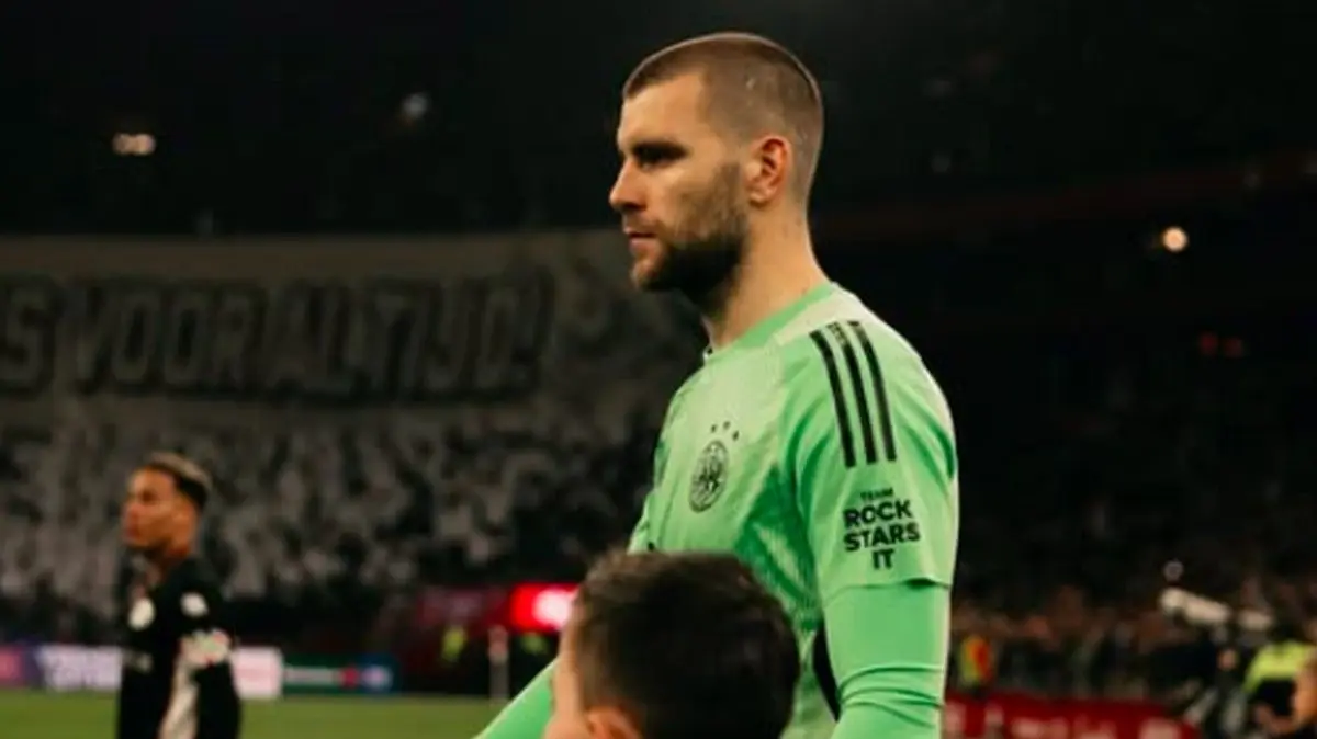 Maarten Paes disebut didaftarkan sebagai pemain non-Eropa di Ajax. (Dok Ajax Amsterdam)