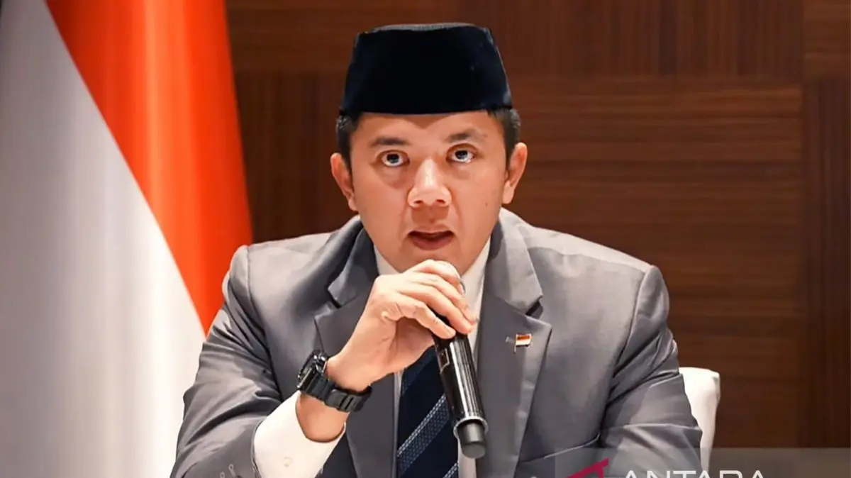 Tangkapan layar—Sekretaris Kabinet Teddy Indra Wijaya berbicara pada konferensi pers daring di Korea Selatan, diamati dari Jakarta pada Selasa malam (31 Maret 2026). ANTARA/Prisca Triferna/aa.