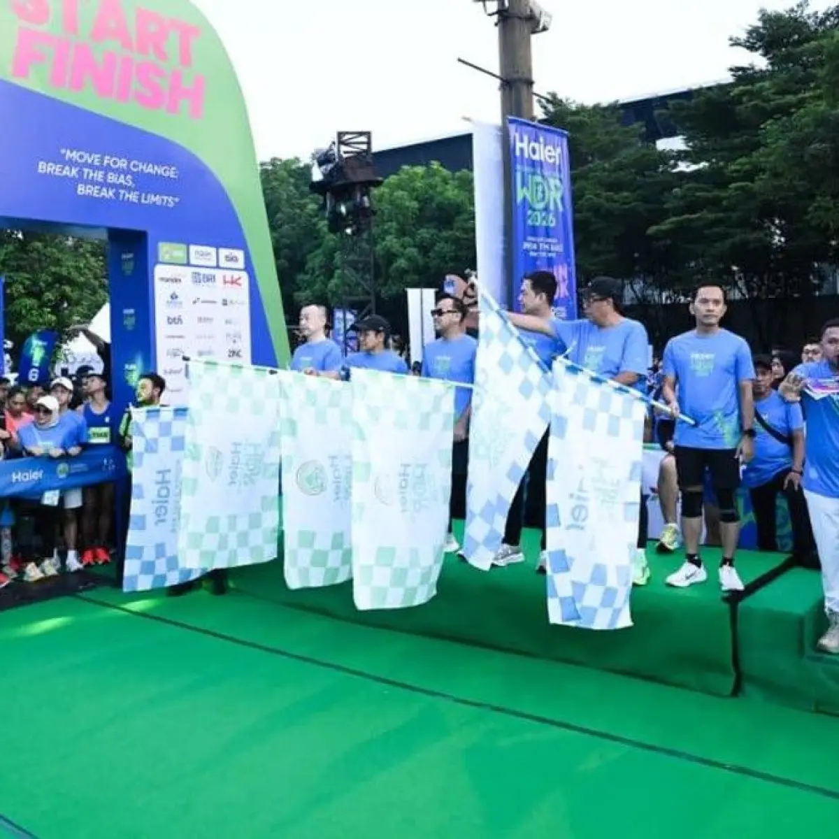 Ribuan Pelari Merayakan Emansipasi di Jakarta