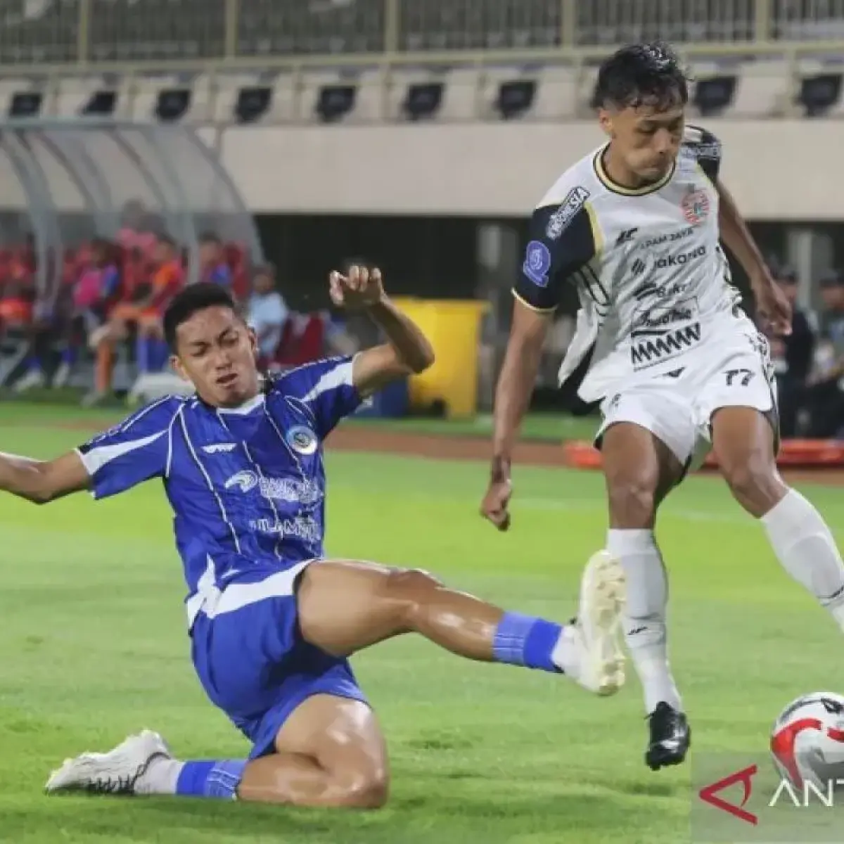 Persaingan Puncak BRI Super League: Persib Bandung Bidik Kemenangan Kontra Arema FC demi Amankan Takhta