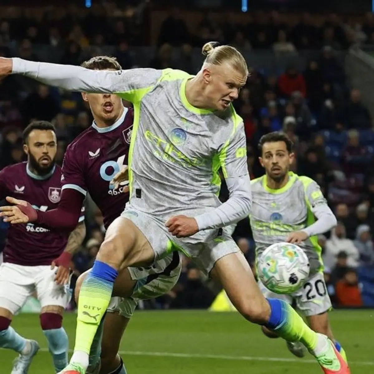 Drama Papan Atas Liga Inggris: Haaland Bawa Manchester City Kudeta Arsenal dari Singgasana Klasemen