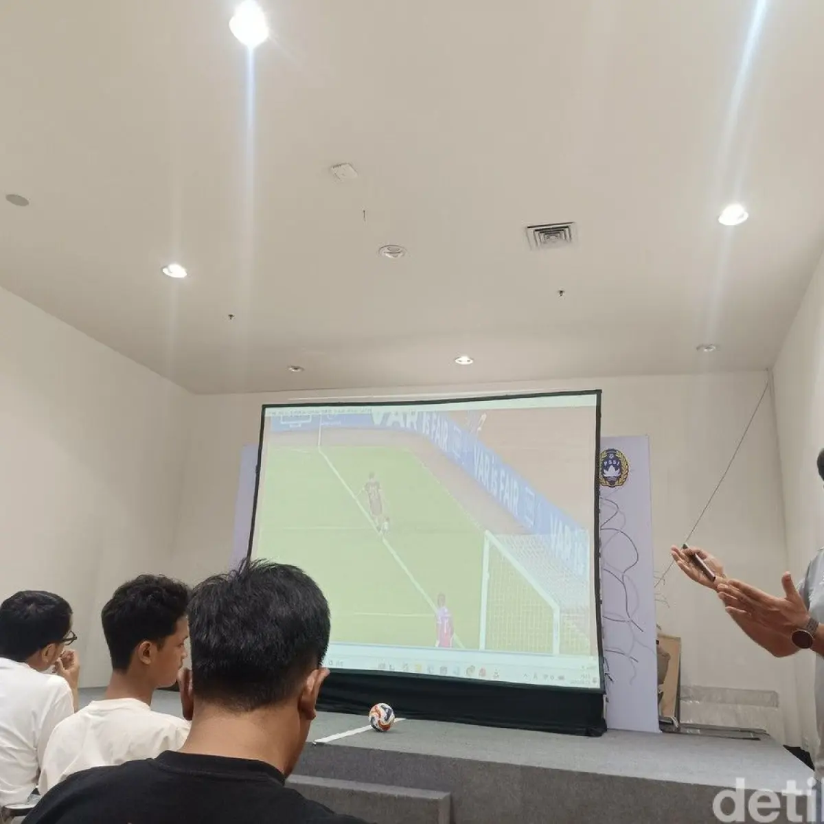 PSSI Tegaskan Keputusan Wasit: Dua Gol Kemenangan Dewa United atas Persib Sudah Sesuai Aturan