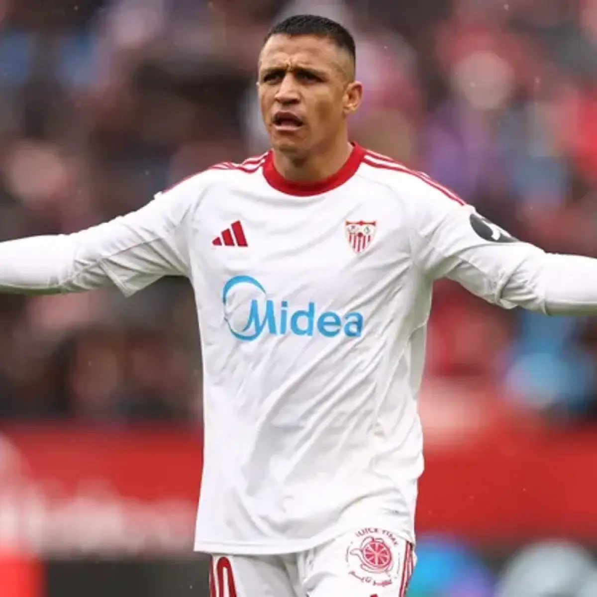 © Getty Alexis Sánchez menderita di Sevilla.