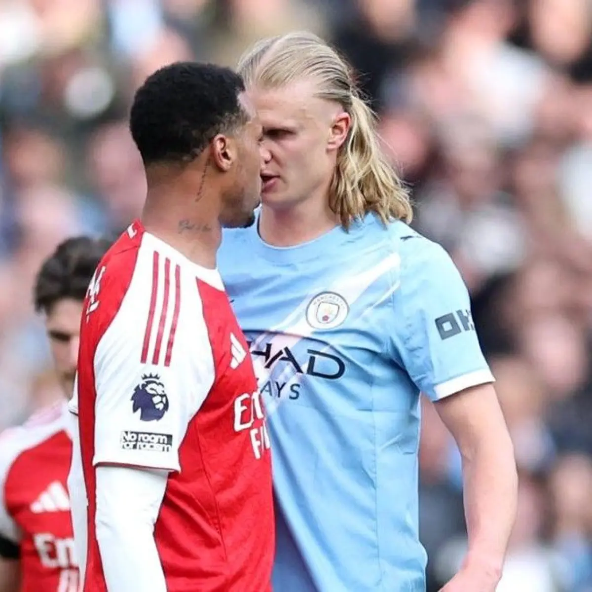 Arsenal dan Manchester City punya poin yang sama jelang akhir musim liga. (Foto: Getty Images/Michael Regan)