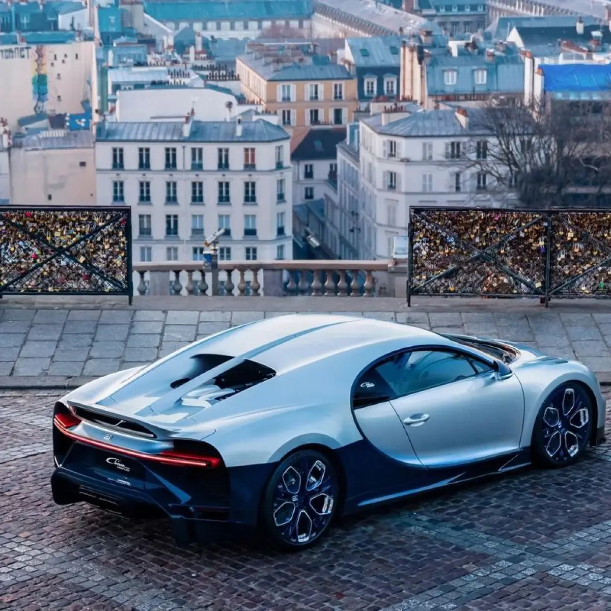 Bugatti Chiron Profilee mencetak rekor sebagai mobil lelang paling mahal di dunia. (Foto: Carscoops.com)