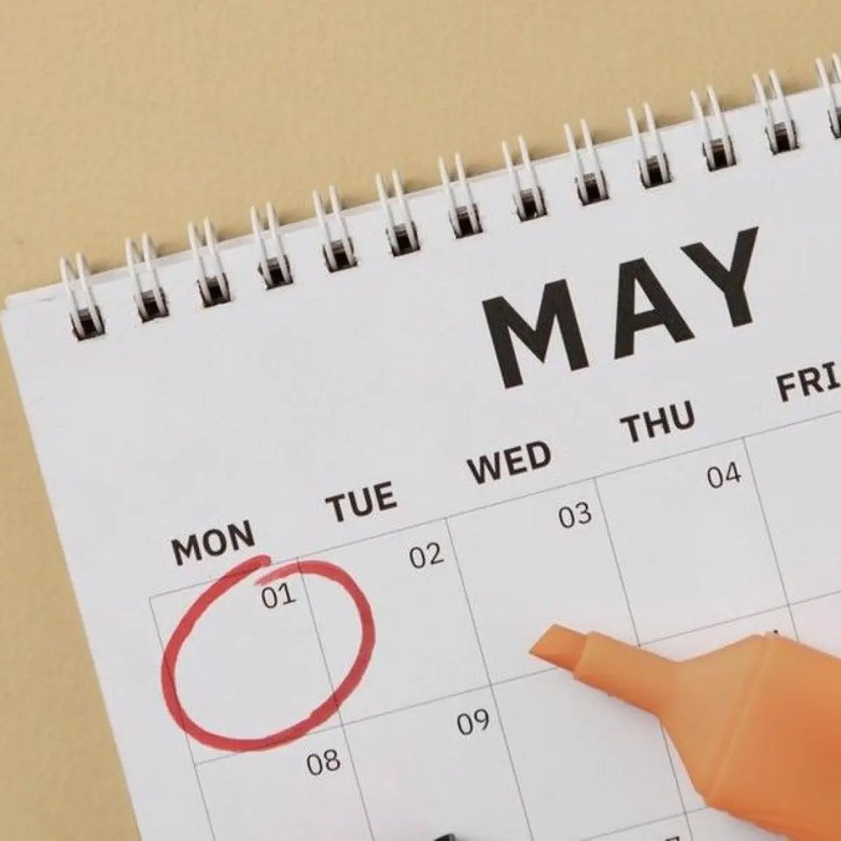 Kalender bulan Mei (Foto: freepik/Freepik)