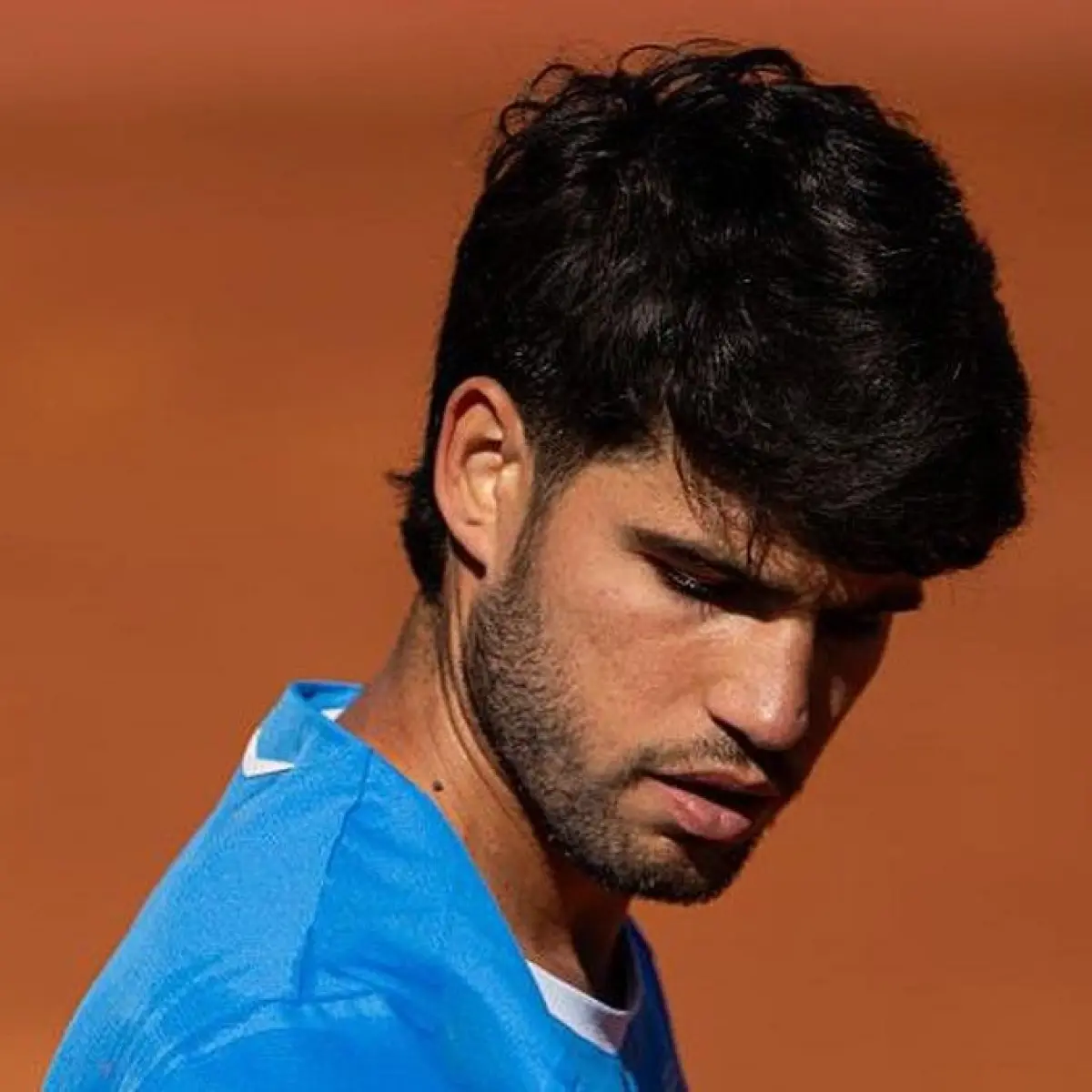Cedera Pergelangan Tangan Paksa Carlos Alcaraz Mundur dari Roland Garros 2026