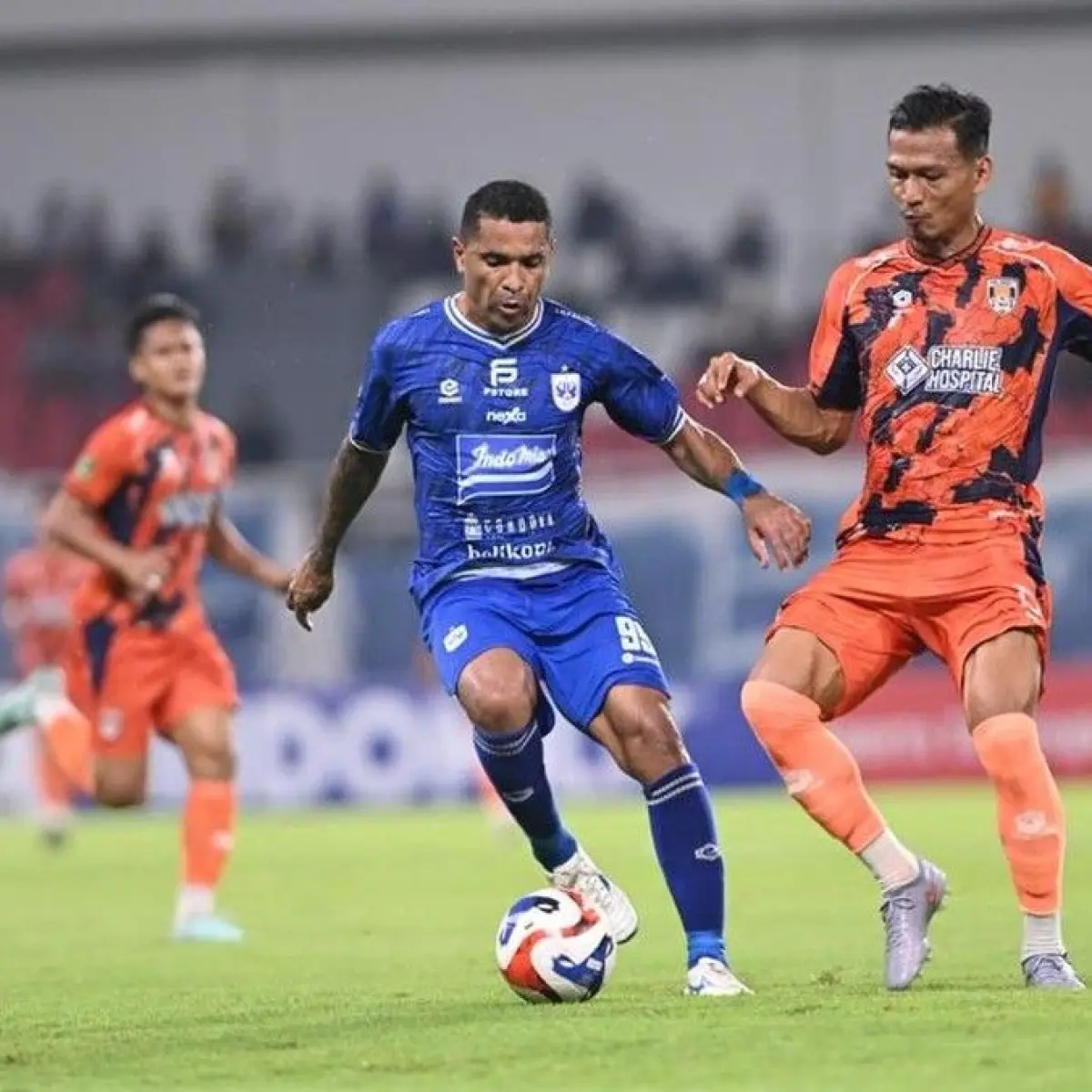 Buntu di Jatidiri: PSIS Semarang Gagal Jebol Pertahanan Kokoh Kendal Tornado di Babak Pertama