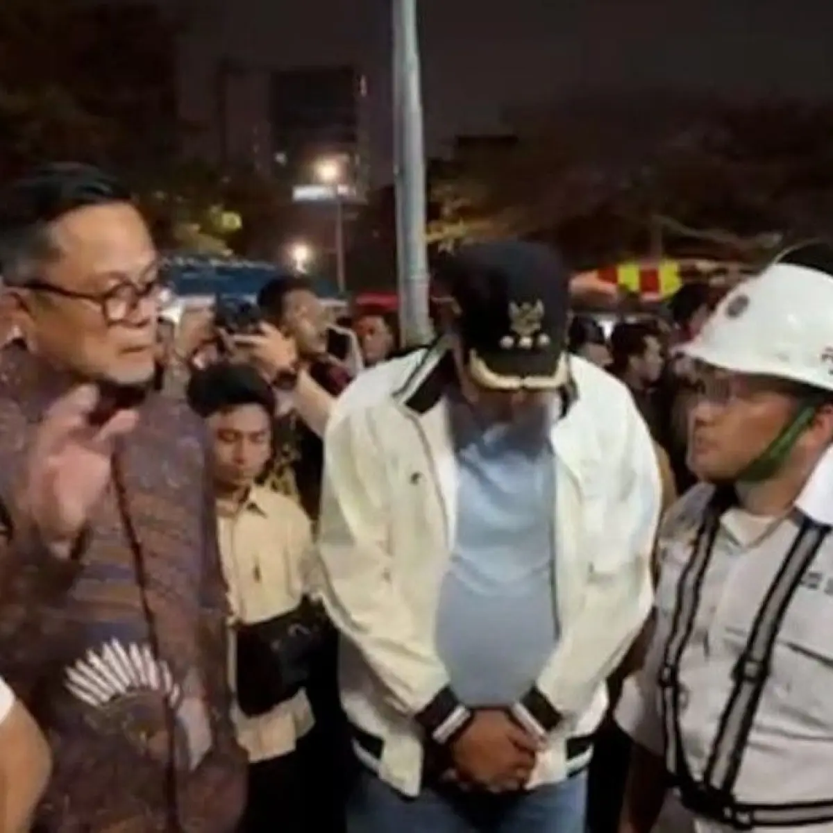Kepala BP BUMN Dony Oskaria Sidak Lokasi Tabrakan Kereta Api di Bekasi Timur Dini Hari