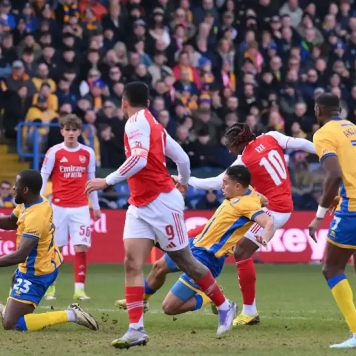 Menghindari Jurang Degradasi: Satu Poin Kunci Peterborough United Kontra Mansfield Town di Pekan Krusial