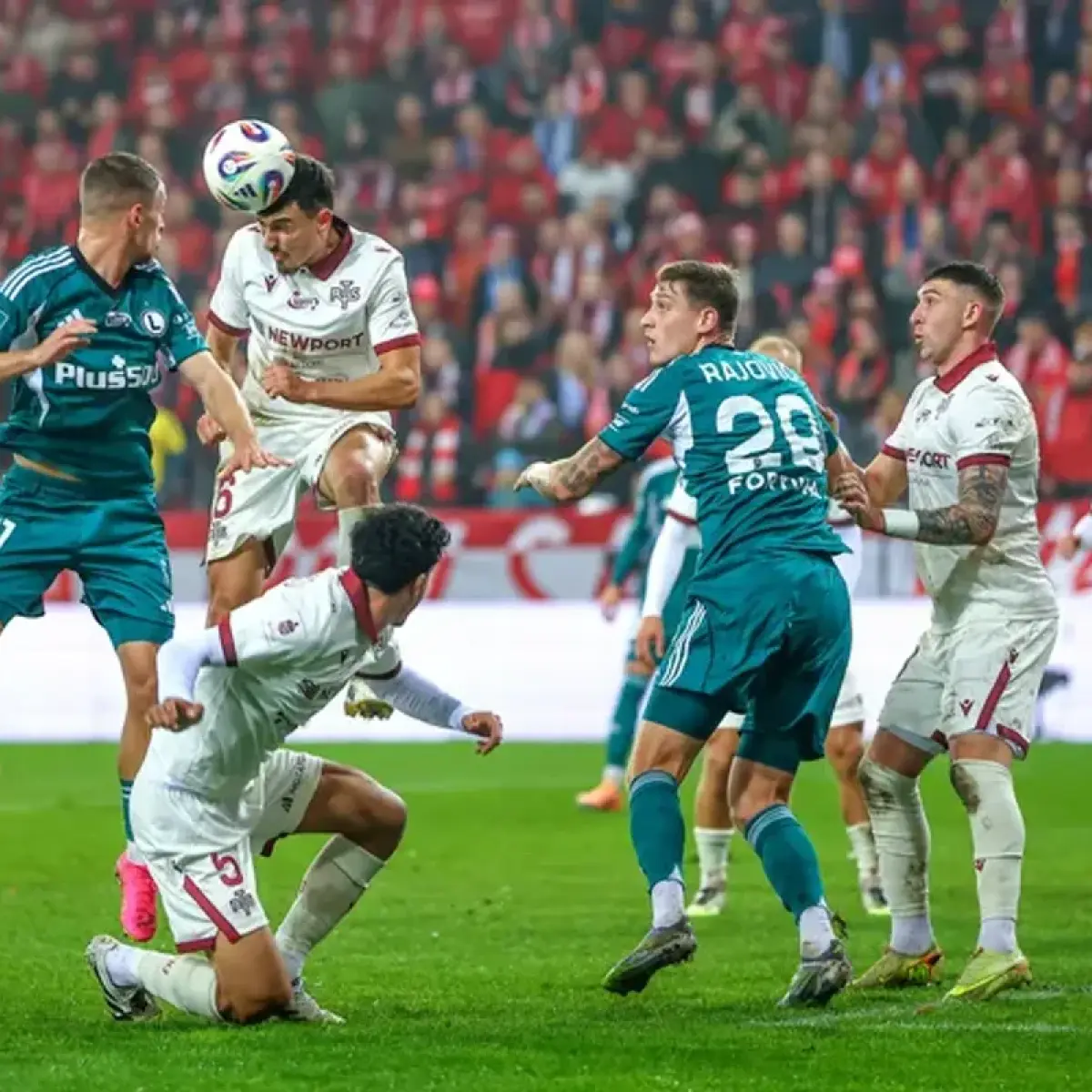 Eksodus Pemain Bintang Menghantui Widzew Lodz Jika Terlempar dari Ekstraklasa