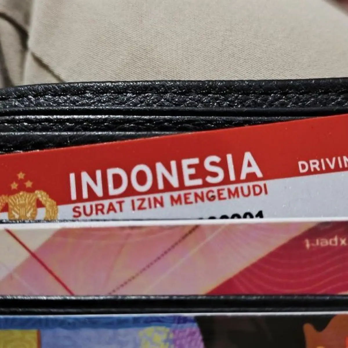 Ilustrasi perpanjang SIM mati yang masa berlakunya habis bertepatan dengan hari libur nasional. Foto: Fauzan Muhammad/detikJabar