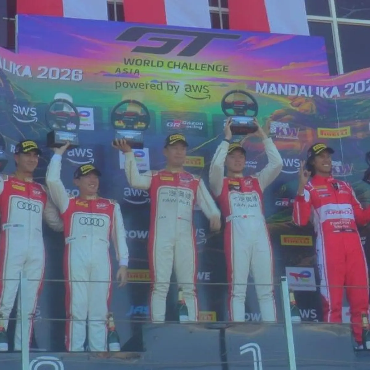 Sean Gelael Raih Podium Ketiga dalam Duel Sengit GT World Challenge Asia di Sirkuit Mandalika