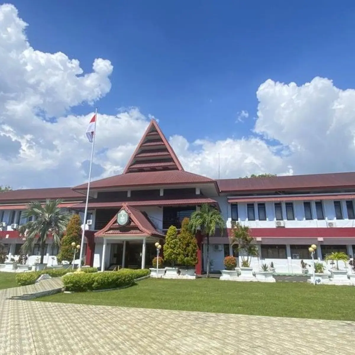 Polemik Birokrasi Parepare: DPRD Desak Transparansi di Tengah Gelombang Pengunduran Diri Pejabat Eselon II