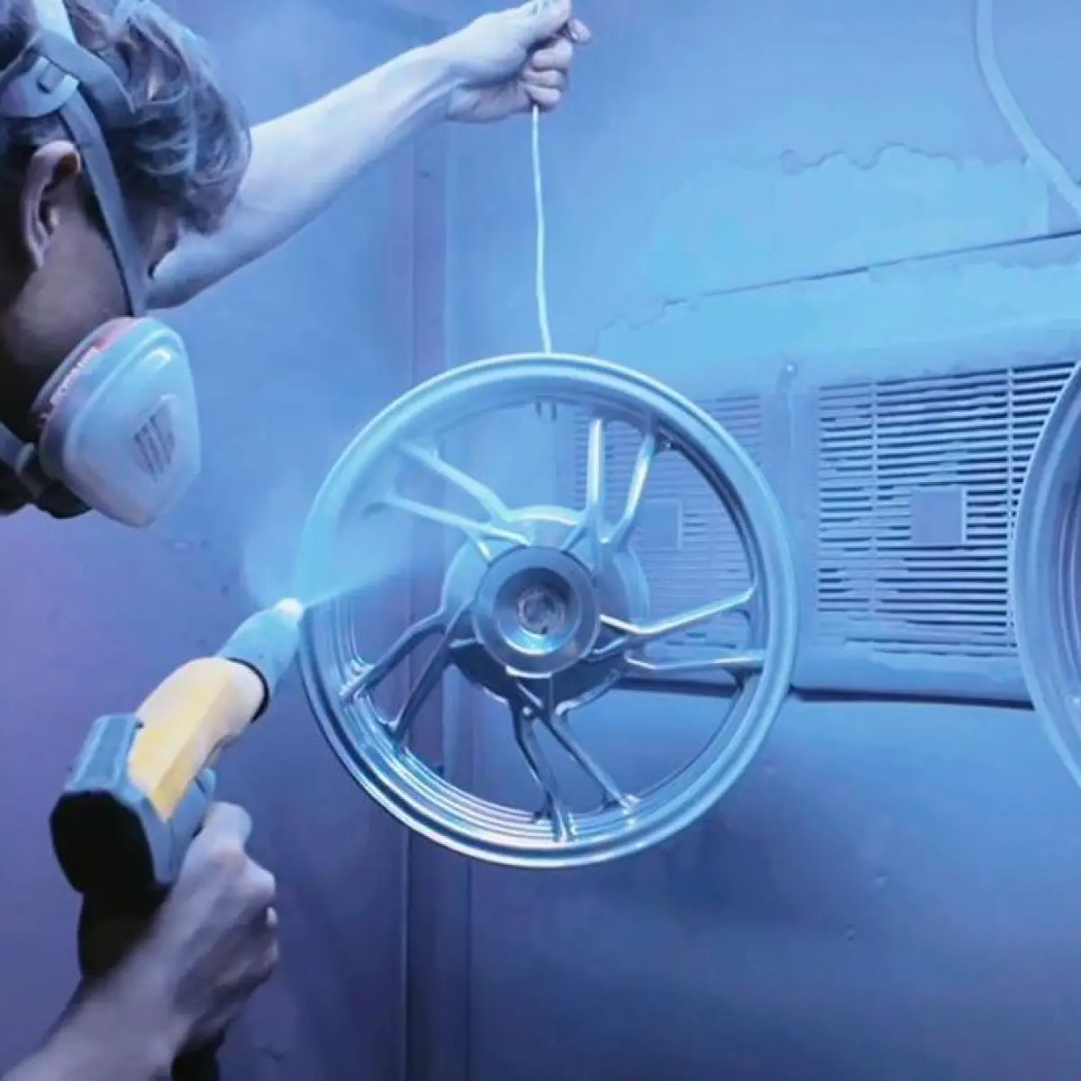 Mengenal Dampak dan Keunggulan Teknik Powder Coating untuk Proteksi Velg Motor